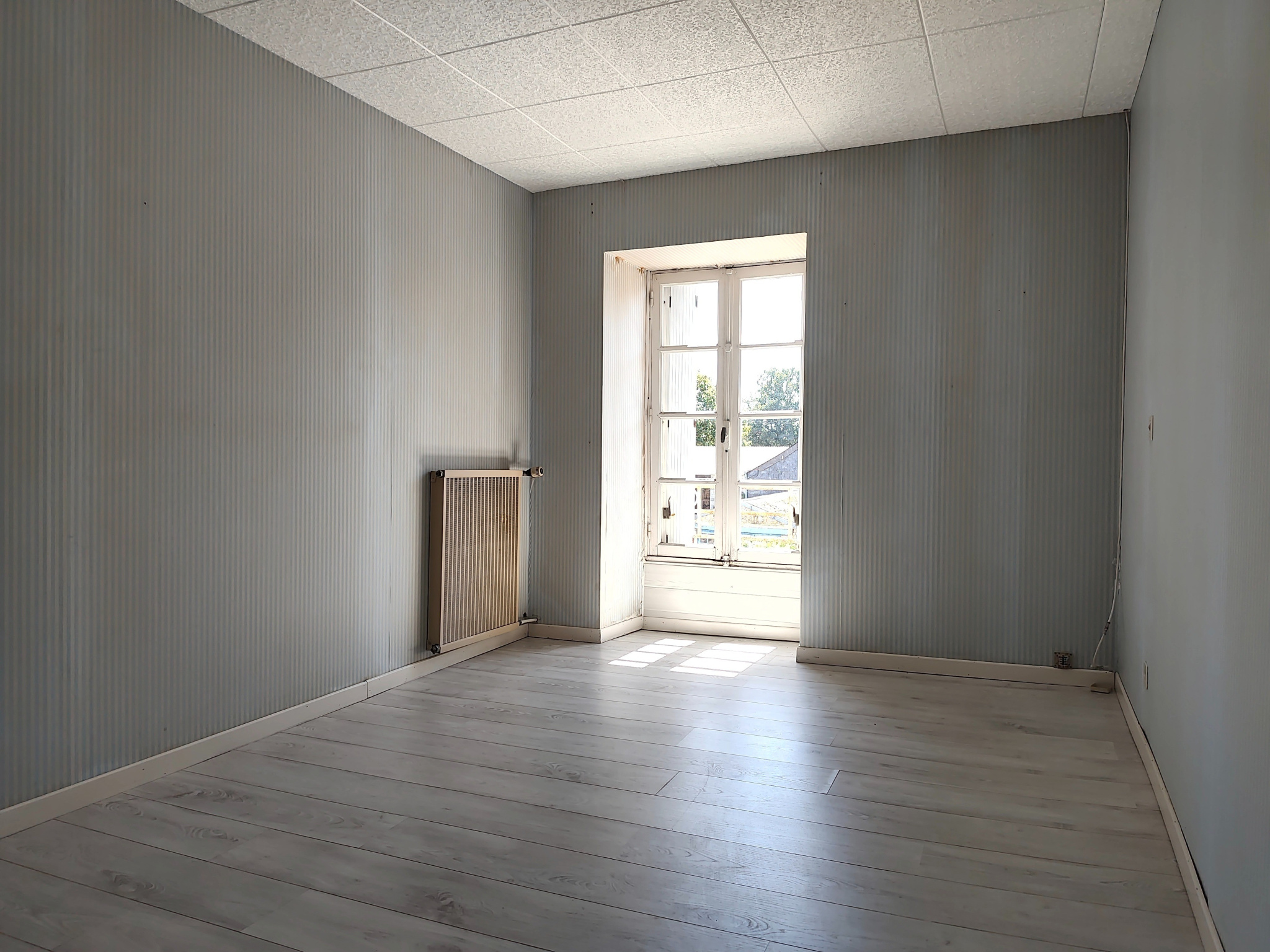 Maison en pierres à rénover 75 m2 À 10 min de Chantonnay