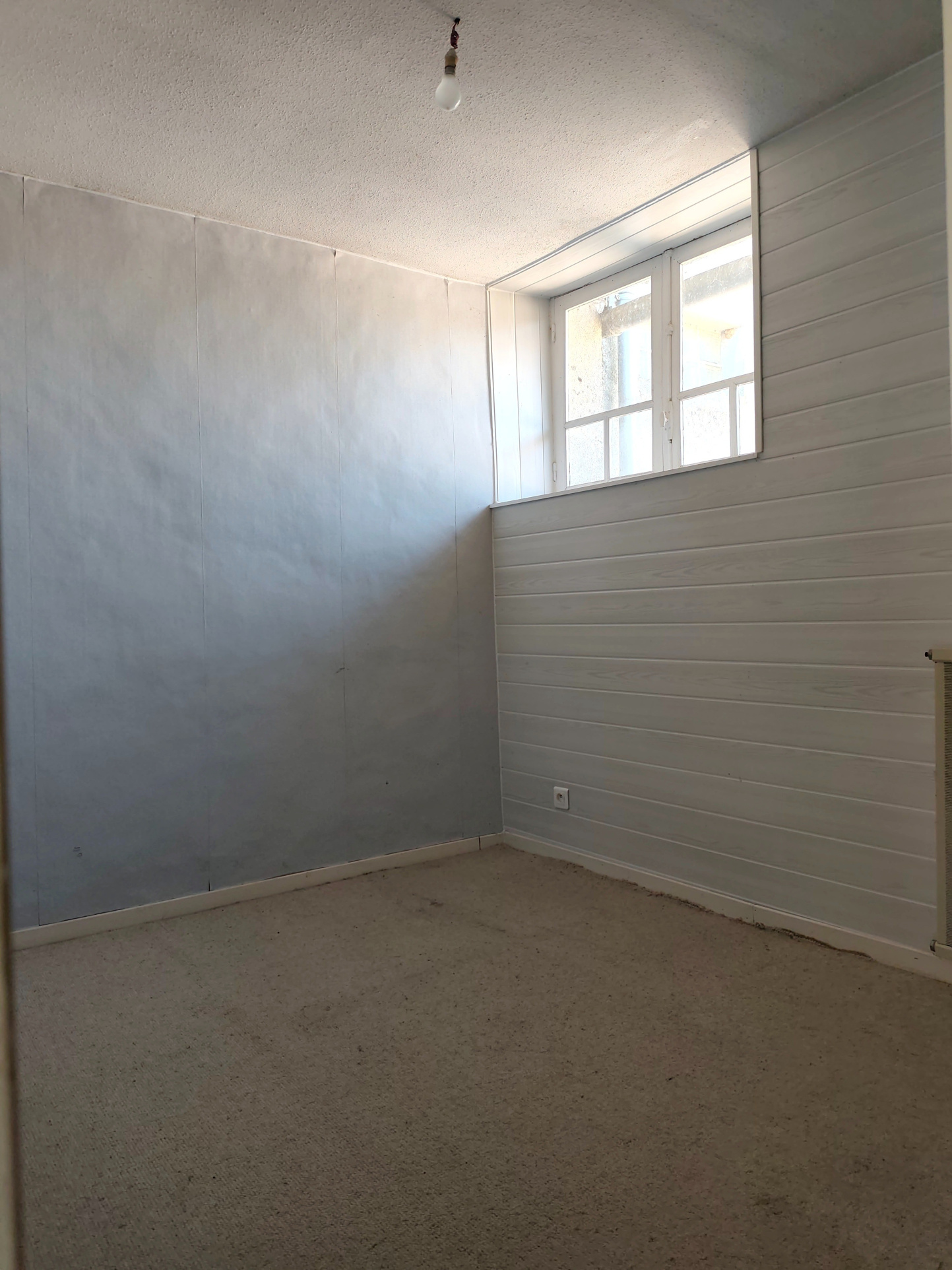 Maison en pierres à rénover 75 m2 À 10 min de Chantonnay
