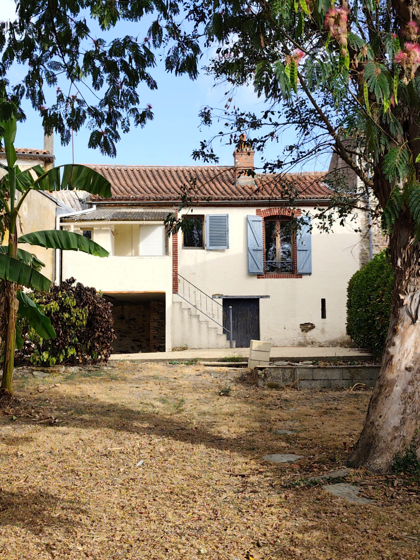 Maison ancienne de 92 m2 habitables à 6 km de Bournezeau