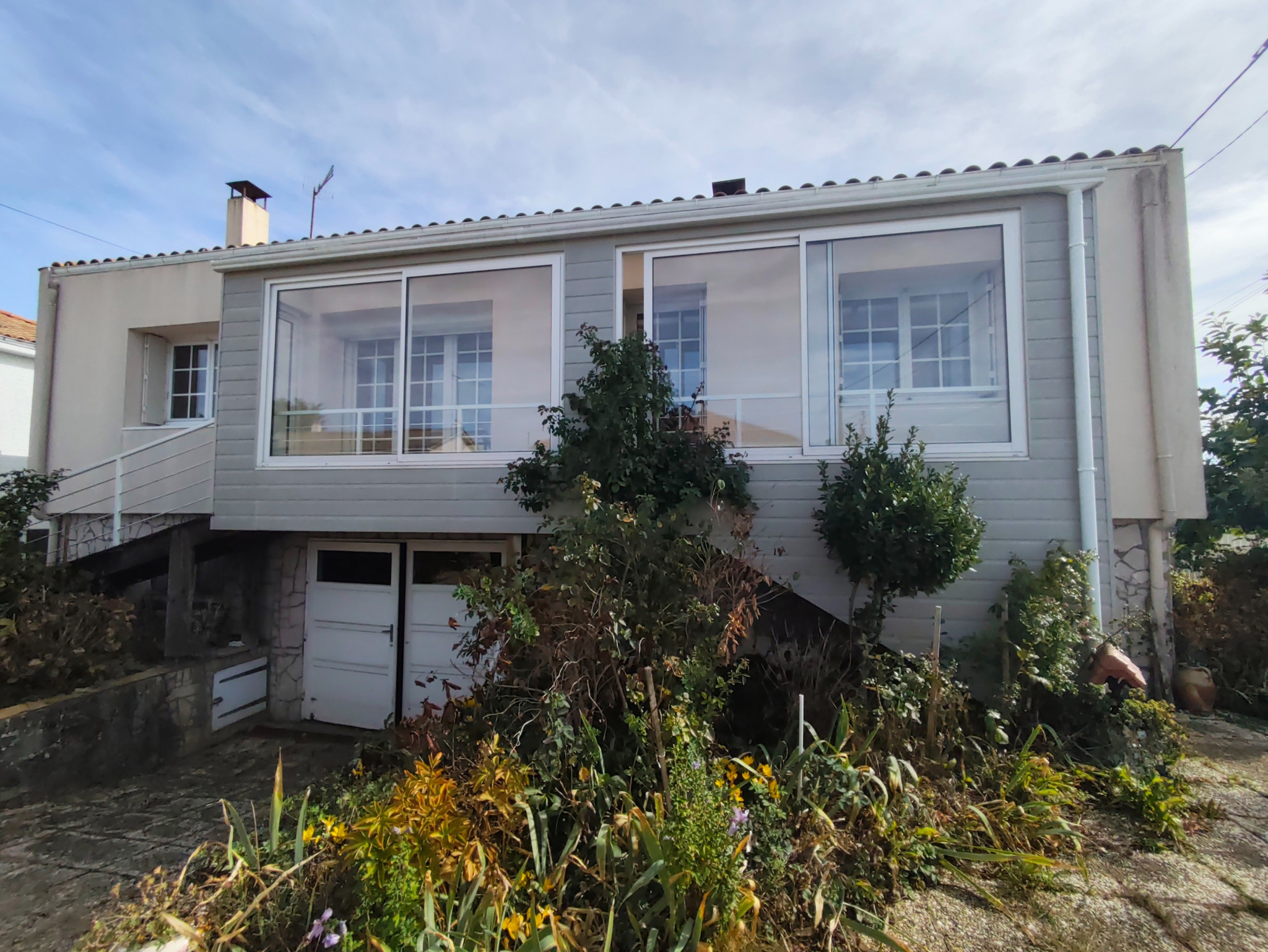 À VENDRE   Pavillon sur sous-sol à Chantonnay