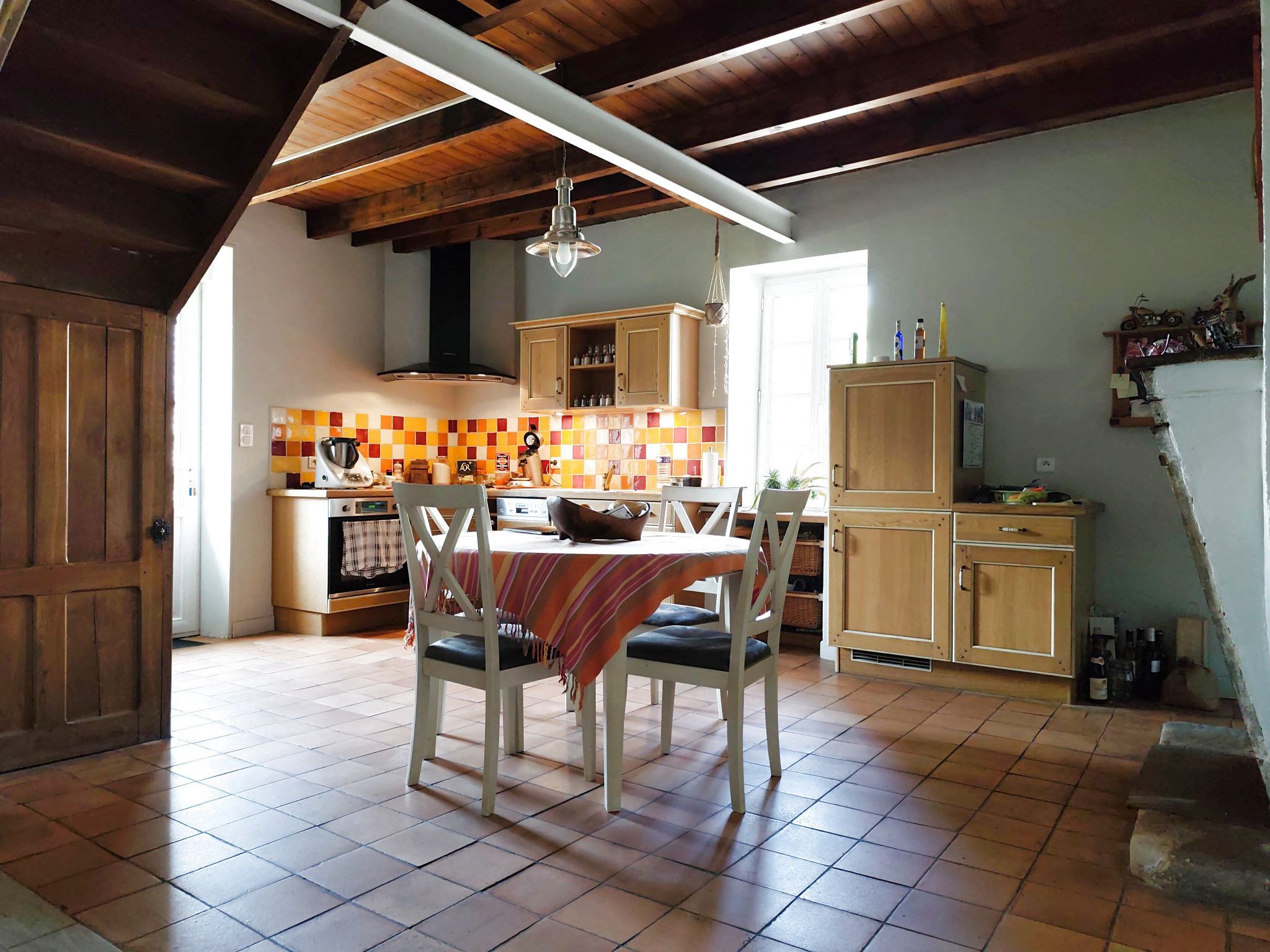 Maison en pierres pleine de charme, proche commodités