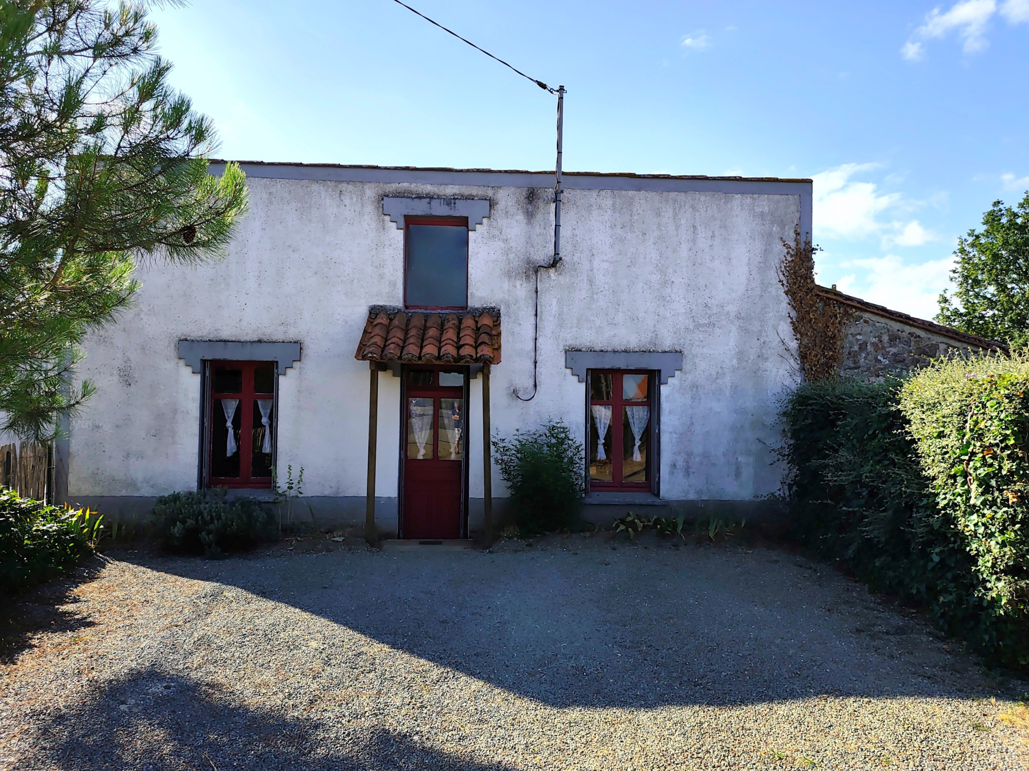 Maison en pierres de 95 m2 avec garage