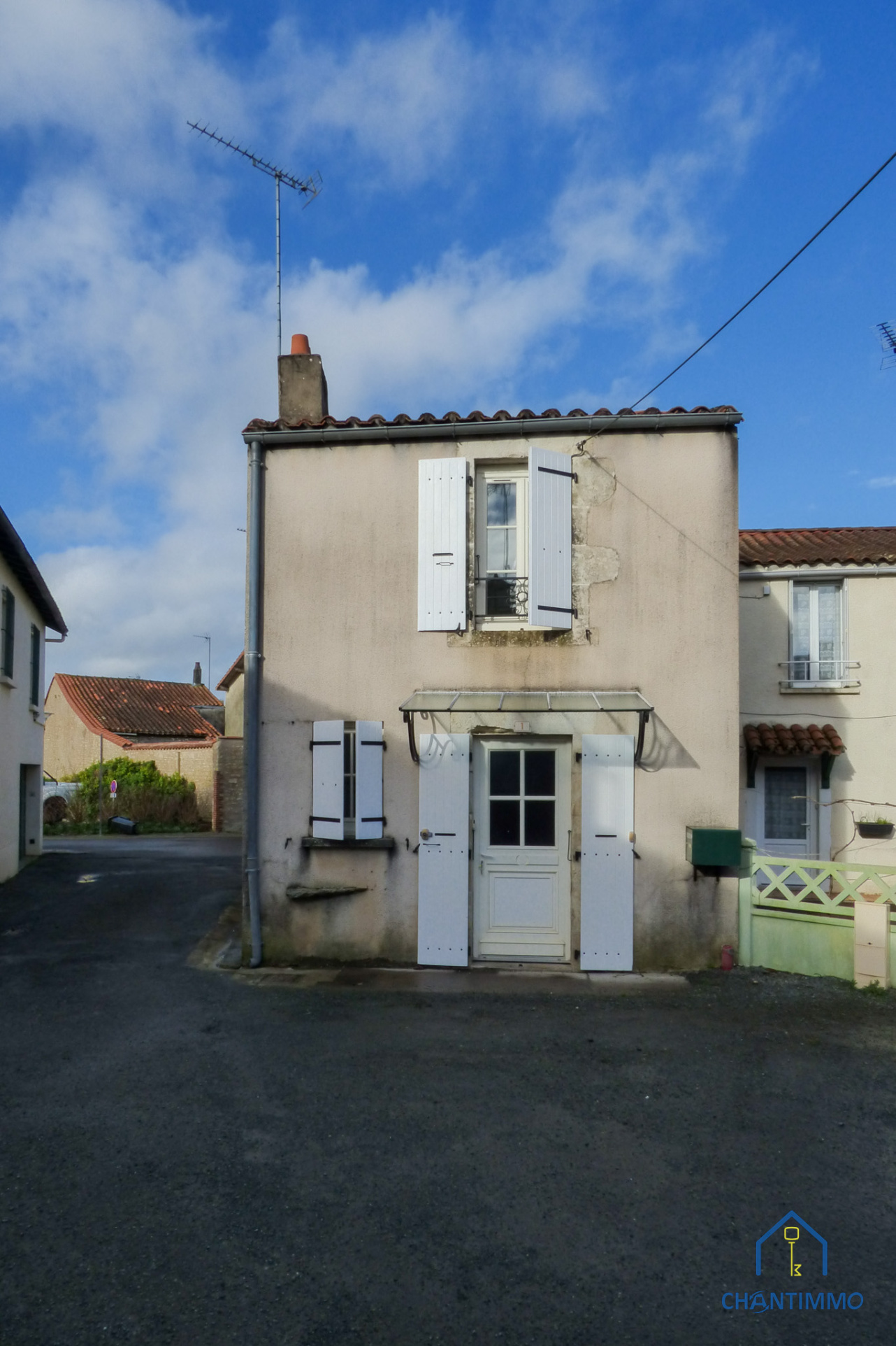 A louer petite maison en centre-ville