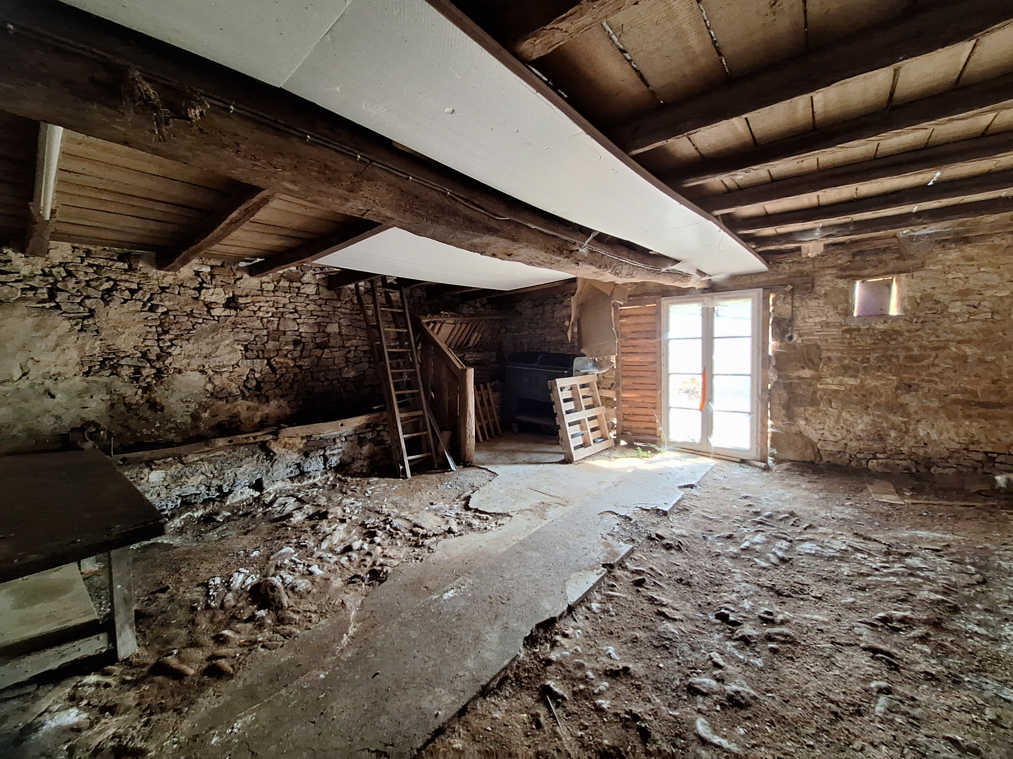 Maison à fort potentiel entièrement à rénover